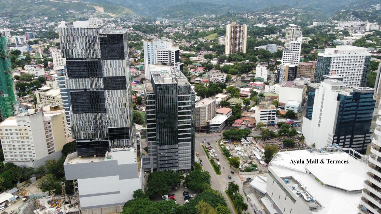 Avalon Condominium سيبو المظهر الخارجي الصورة